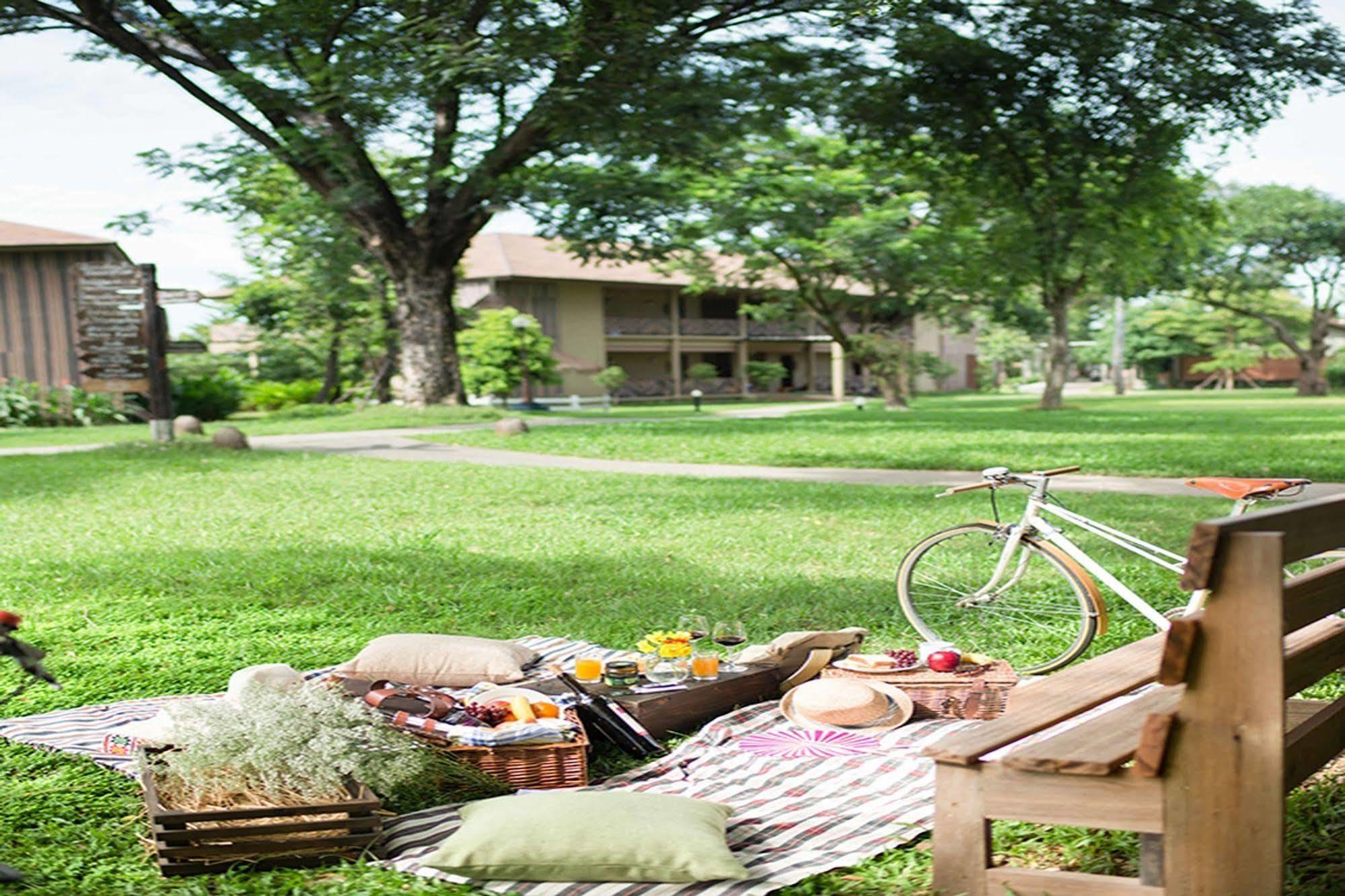 Wishing Tree Resort, Khon Kaen Extérieur photo